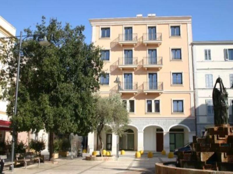 Hotel Regina Elena Olbia Exteriör bild