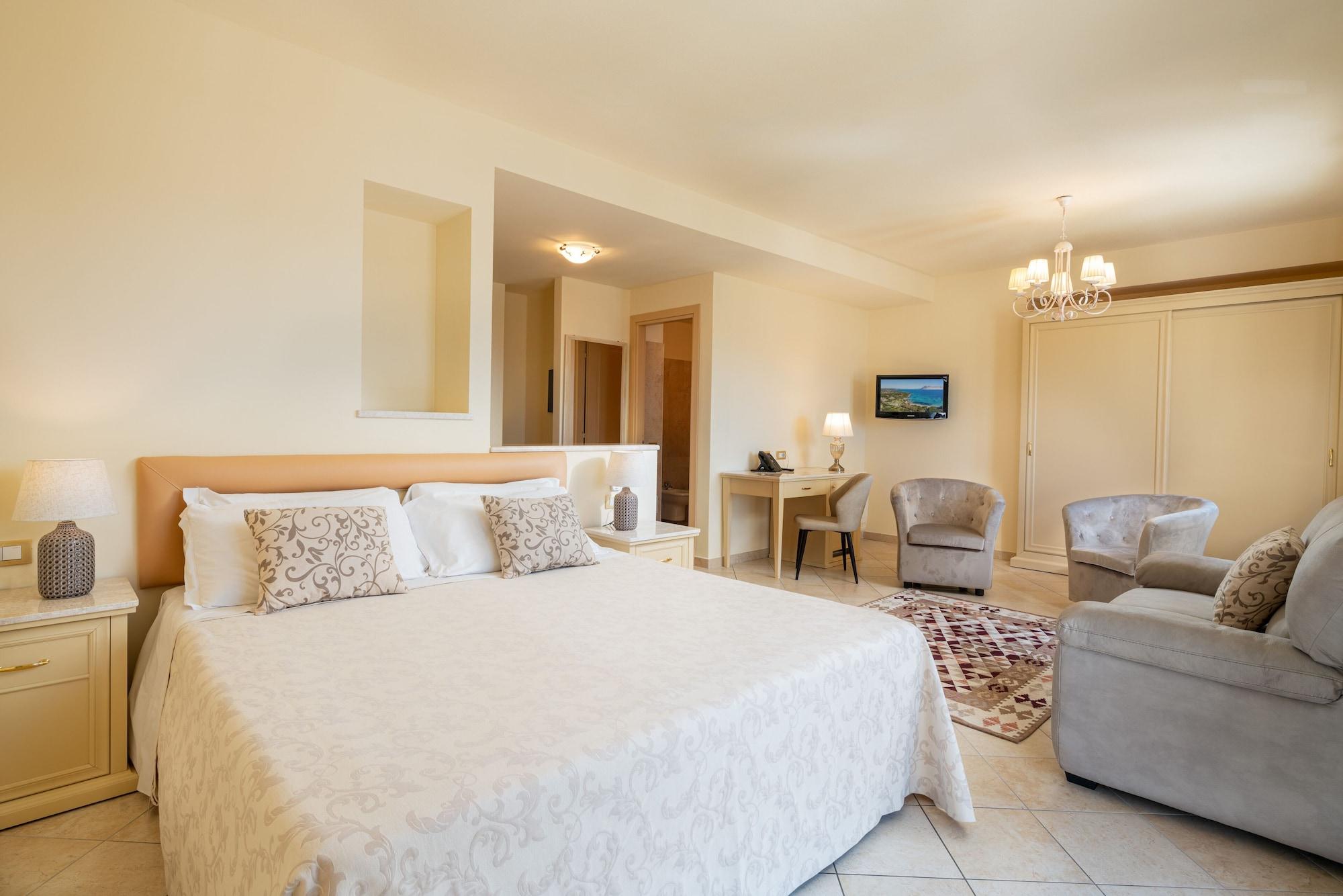 Hotel Regina Elena Olbia Exteriör bild