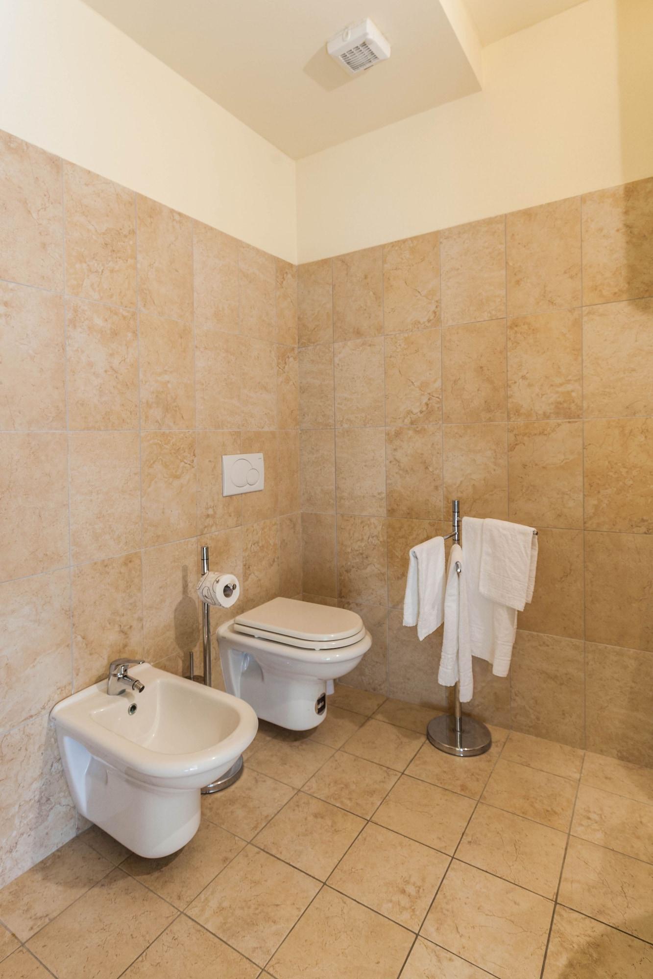 Hotel Regina Elena Olbia Exteriör bild