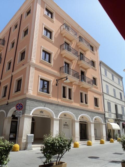 Hotel Regina Elena Olbia Exteriör bild